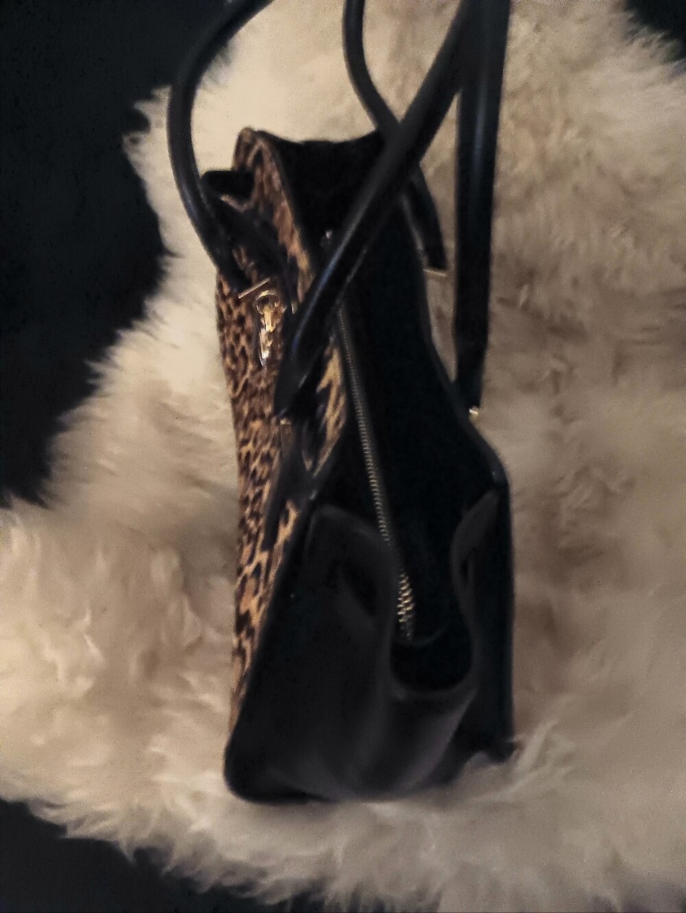 Michael Kors Hamilton Moderne Leopard Print Tote with Gold Lock - Picture 3 of 3